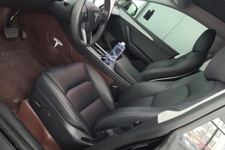 Used Tesla Model Y 2023 Rear-Wheel-Drive Version Left Front Seat