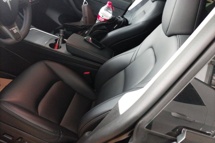 Used Tesla Model Y 2023 Rear-Wheel-Drive Version Left Front Seat