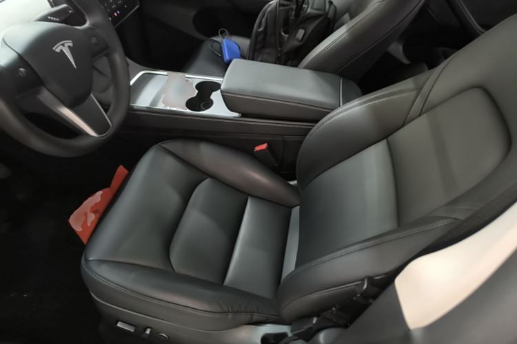 Used Tesla Model Y 2023 Rear-Wheel-Drive Version Left Front Seat