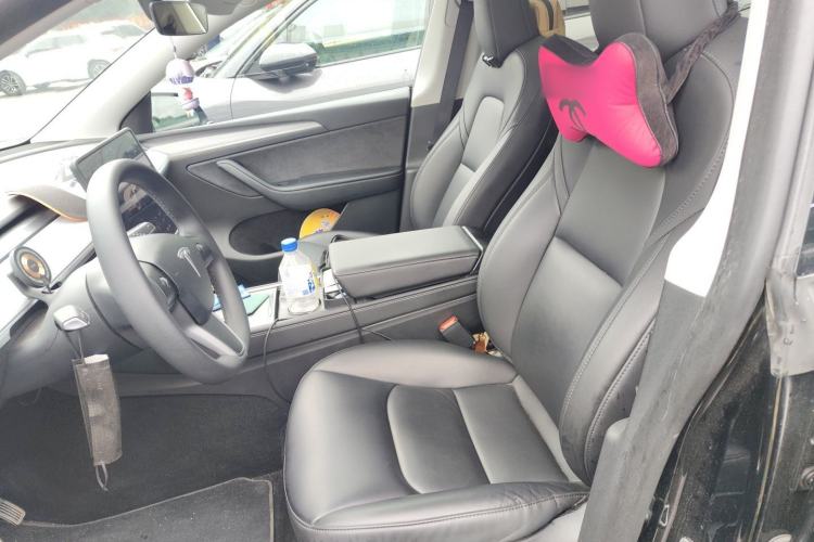 Used Tesla Model Y 2023 Rear-Wheel-Drive Version Left Front Seat