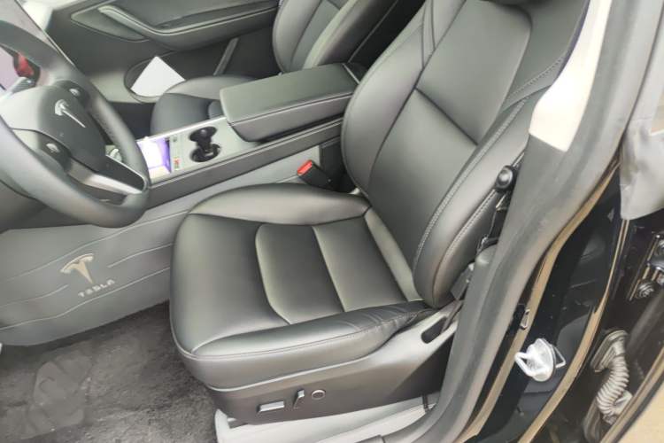 Used Tesla Model Y 2023 High-Performance All-Wheel-Drive Version Left Front Seat
