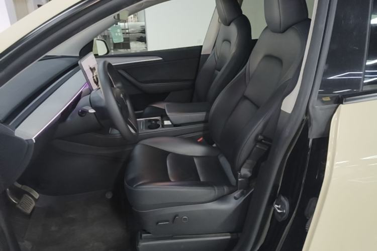Used Tesla Model Y 2023 Rear-Wheel-Drive Version Left Front Seat