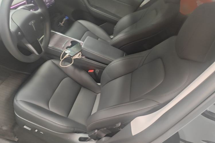 Used Tesla Model Y 2023 Rear-Wheel-Drive Version Left Front Seat