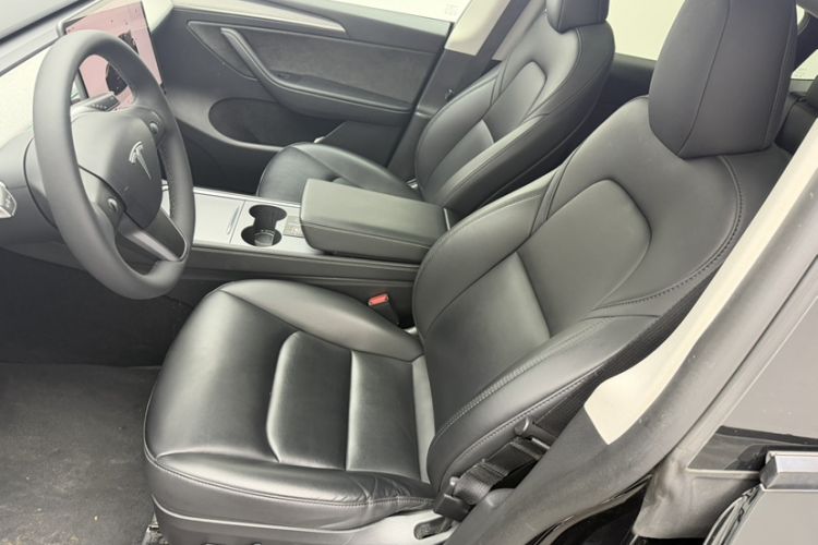 Used Tesla Model Y 2023 Rear-Wheel-Drive Version Left Front Seat