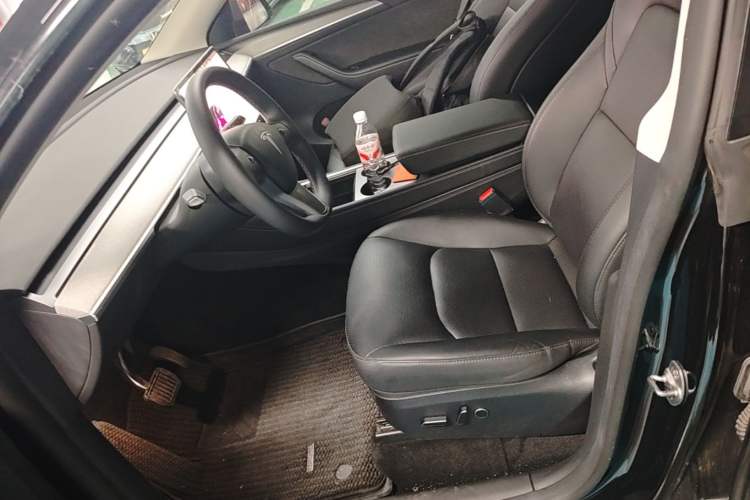 Used Tesla Model Y 2023 Rear-Wheel-Drive Version Left Front Seat
