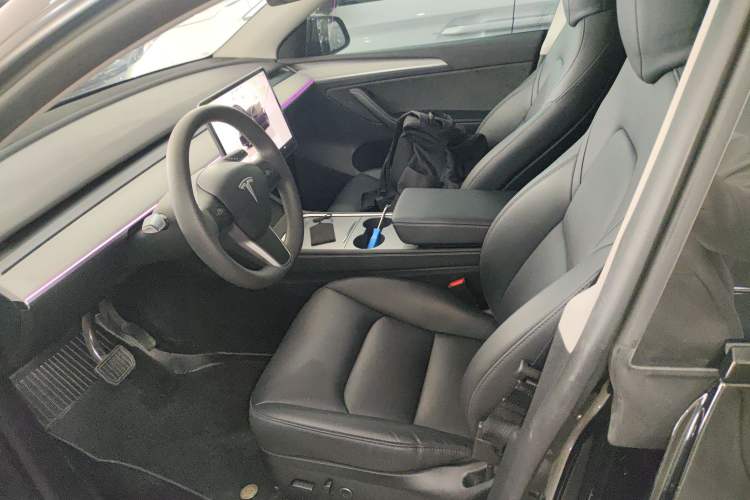 Used Tesla Model Y 2023 Rear-Wheel-Drive Version Left Front Seat