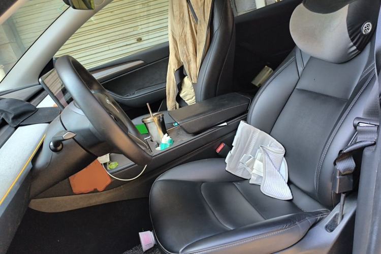 Used Tesla Model Y 2023 Rear-Wheel-Drive Version Left Front Seat