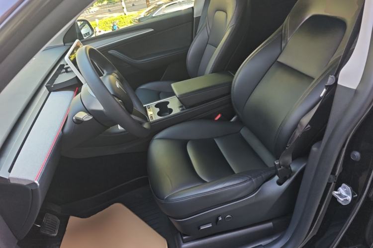 Used Tesla Model Y 2023 Rear-Wheel-Drive Version Left Front Seat