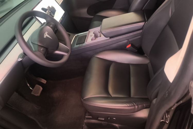 Used Tesla Model Y 2023 Rear-Wheel-Drive Version Left Front Seat