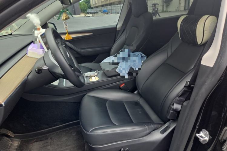 Used Tesla Model Y 2023 Rear-Wheel-Drive Version Left Front Seat
