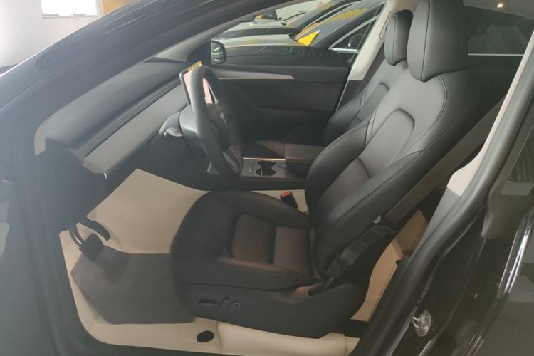 Used Tesla Model Y 2023 Rear-Wheel-Drive Version Left Front Seat