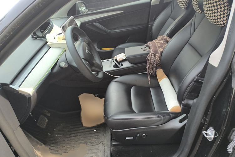 Used Tesla Model Y 2023 Rear-Wheel-Drive Version Left Front Seat