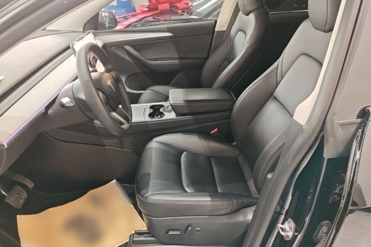 Used Tesla Model Y 2023 Rear-Wheel-Drive Version Left Front Seat