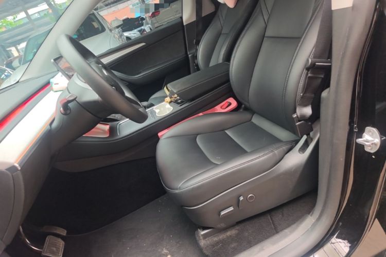 Used Tesla Model Y 2023 Rear-Wheel-Drive Version Left Front Seat