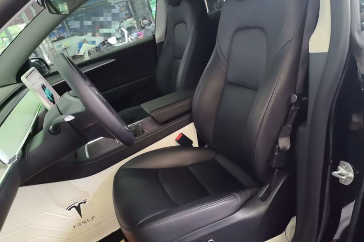 Used Tesla Model Y 2023 Rear-Wheel-Drive Version Left Front Seat