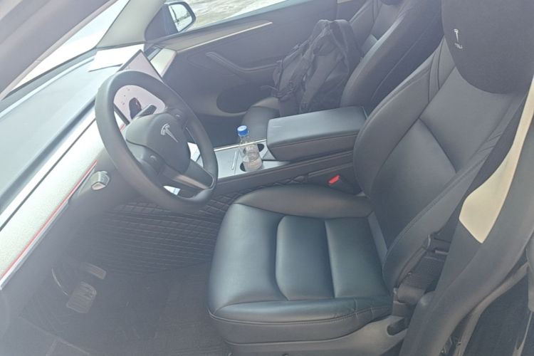 Used Tesla Model Y 2023 Rear-Wheel-Drive Version Left Front Seat
