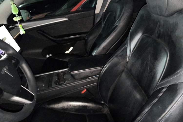 Used Tesla Model Y 2023 Rear-Wheel-Drive Version Left Front Seat
