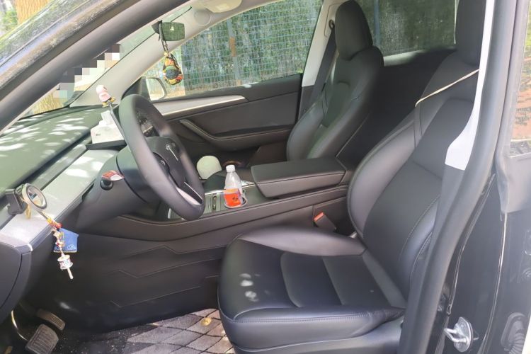 Used Tesla Model Y 2023 Rear-Wheel-Drive Version Left Front Seat