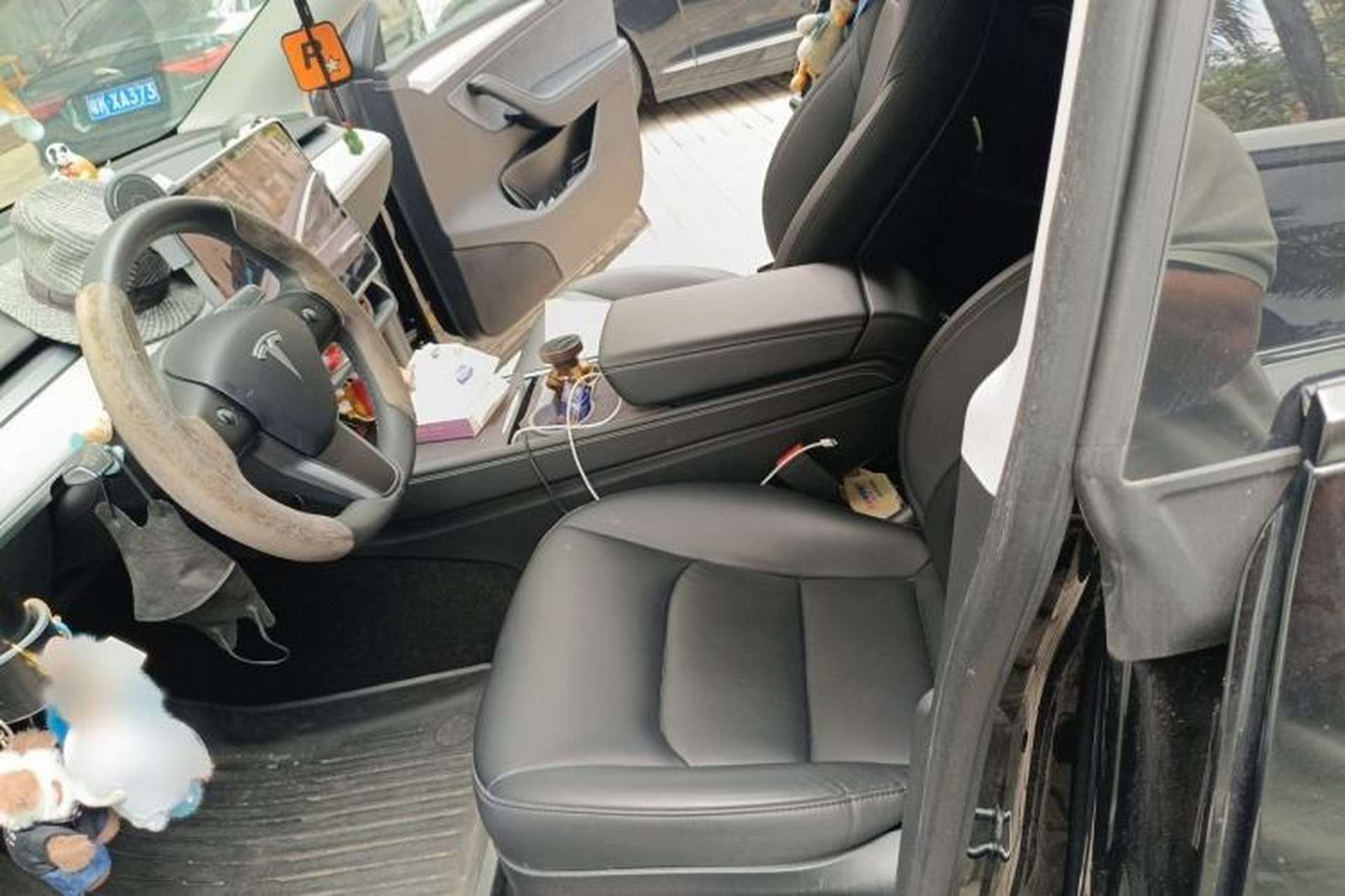 Used Tesla Model Y 2023 Rear-Wheel-Drive Version Left Front Seat