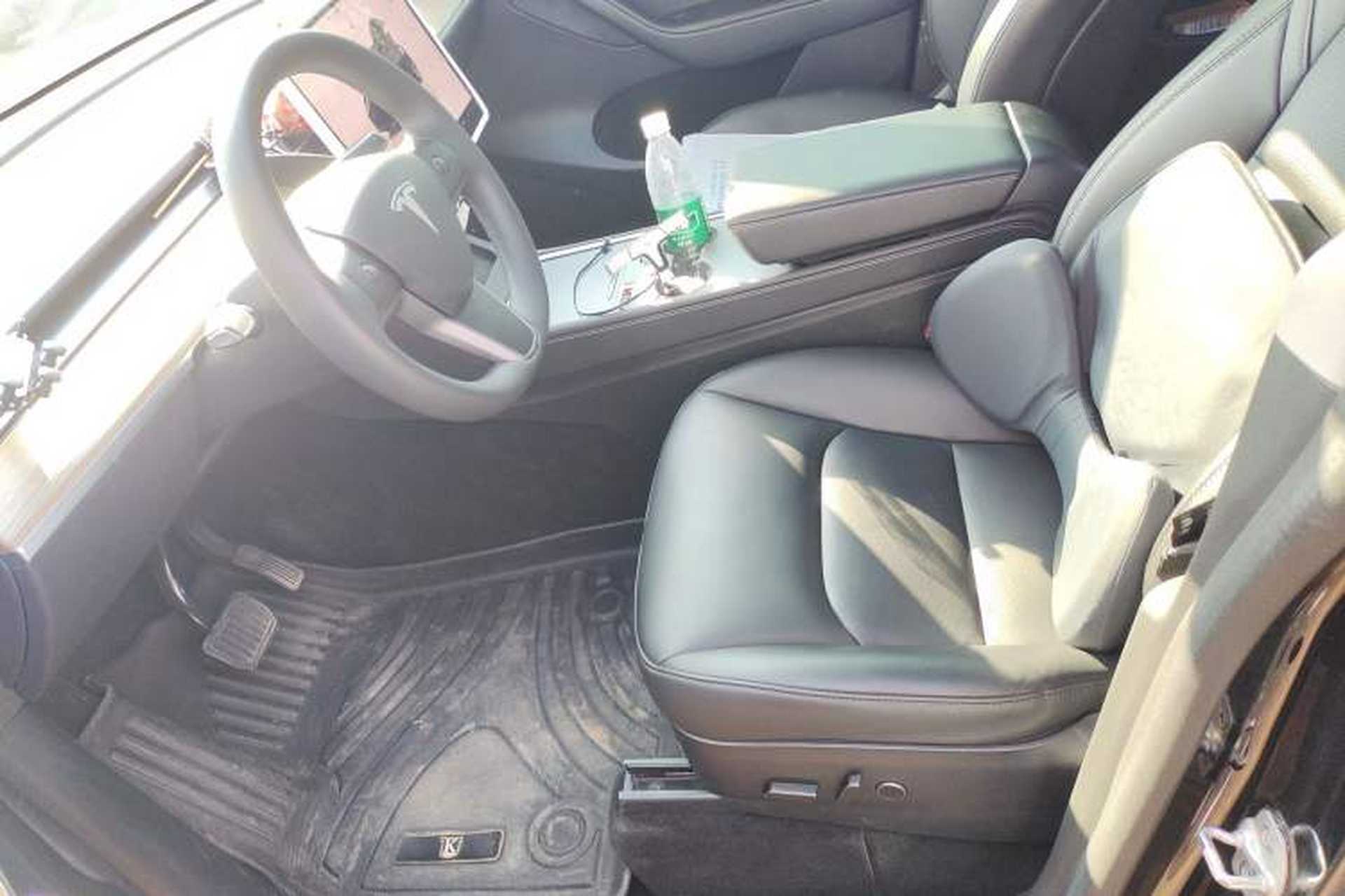 Used Tesla Model Y 2023 Rear-Wheel-Drive Version Left Front Seat