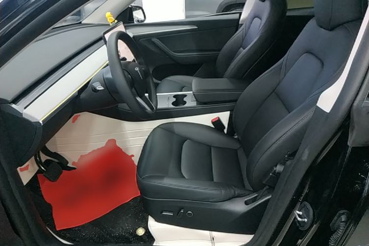 Used Tesla Model Y 2023 Rear-Wheel-Drive Version Left Front Seat
