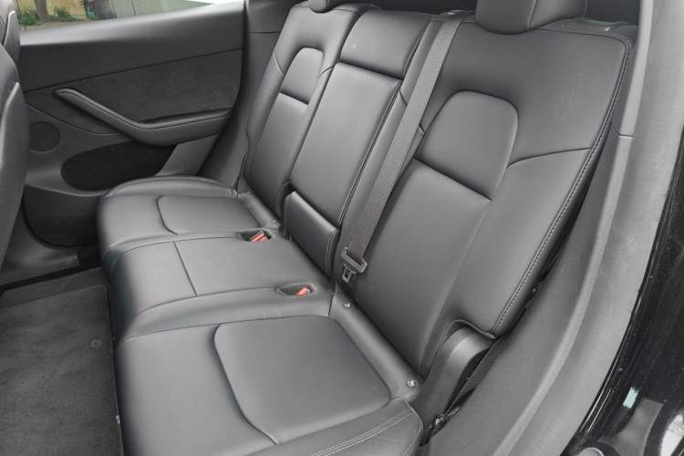 Used Tesla Model Y 2023 Rear-Wheel-Drive Version Left Rear Seat