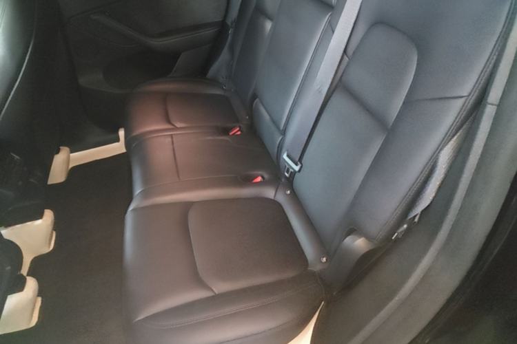 Used Tesla Model Y 2023 Rear-Wheel-Drive Version Left Rear Seat