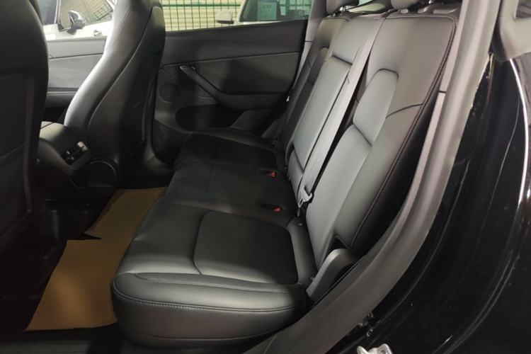 Used Tesla Model Y 2023 Rear-Wheel-Drive Version Left Rear Seat