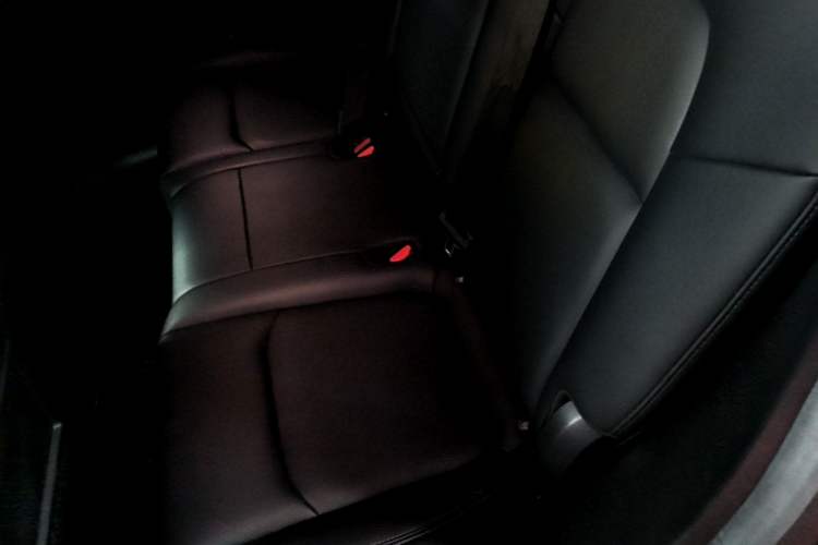 Used Tesla Model Y 2023 Rear-Wheel-Drive Version Left Rear Seat