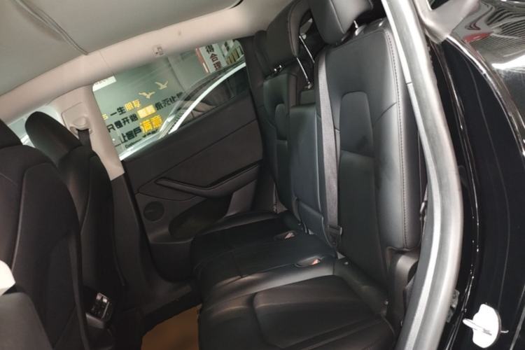 Used Tesla Model Y 2023 Rear-Wheel-Drive Version Left Rear Seat