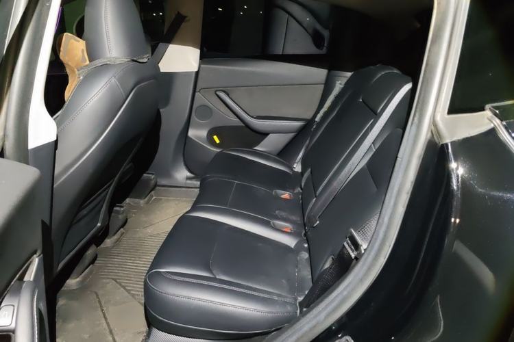 Used Tesla Model Y 2023 Rear-Wheel-Drive Version Left Rear Seat