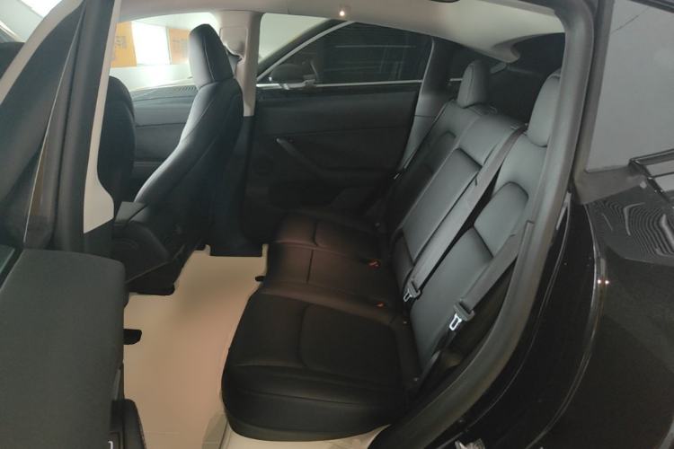 Used Tesla Model Y 2023 Rear-Wheel-Drive Version Left Rear Seat