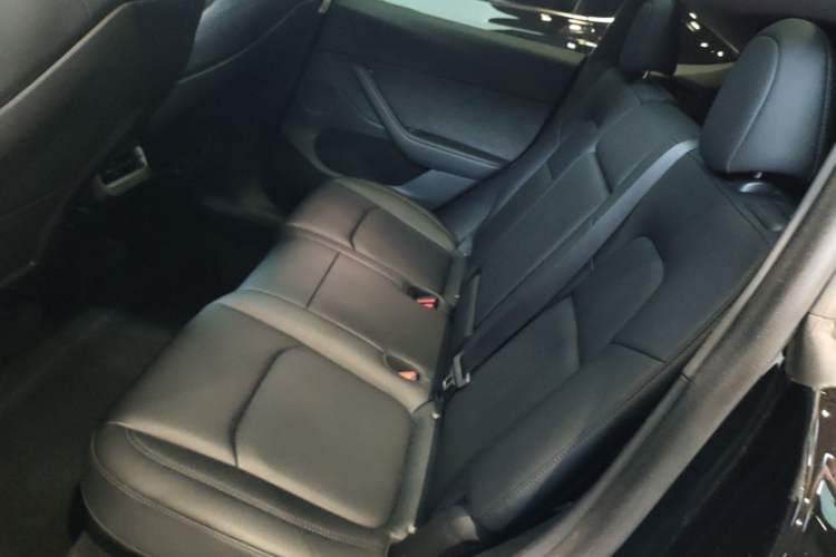 Used Tesla Model Y 2023 Rear-Wheel-Drive Version Left Rear Seat