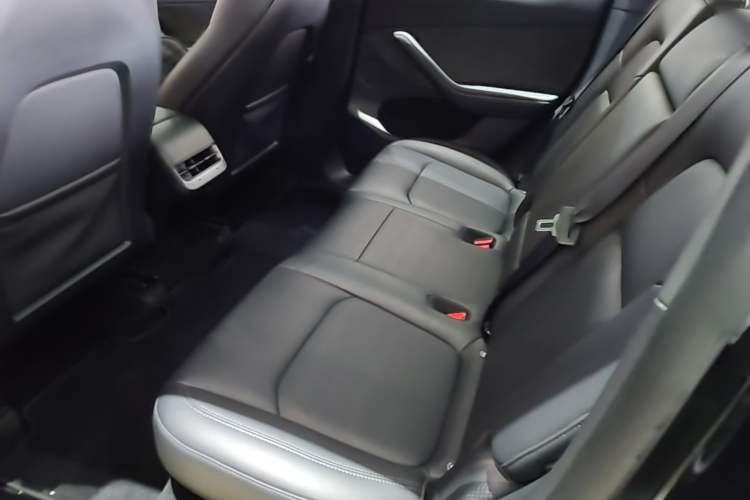 Used Tesla Model Y 2023 Rear-Wheel-Drive Version Left Rear Seat