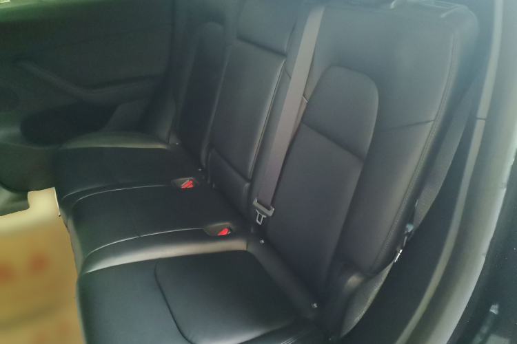 Used Tesla Model Y 2023 Rear-Wheel-Drive Version Left Rear Seat