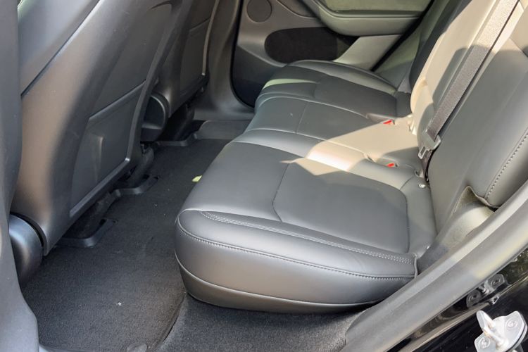 Used Tesla Model Y 2023 Rear-Wheel-Drive Version Left Rear Seat