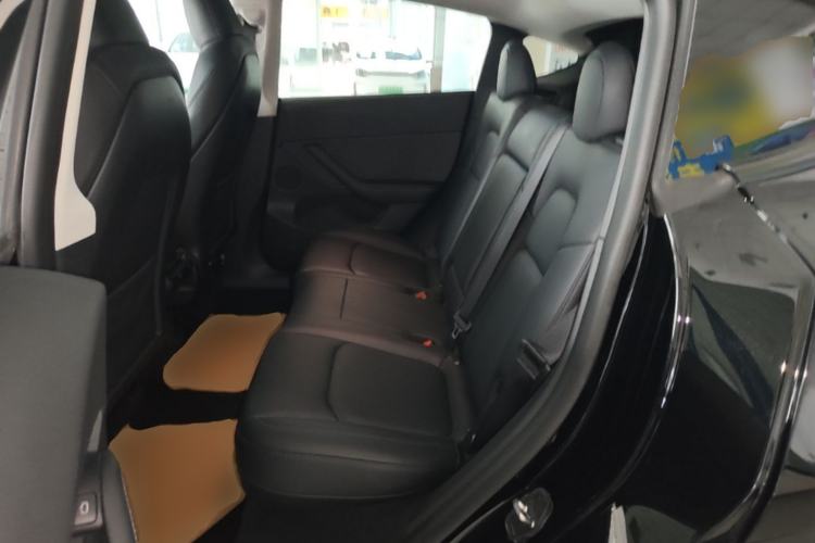 Used Tesla Model Y 2023 Rear-Wheel-Drive Version Left Rear Seat