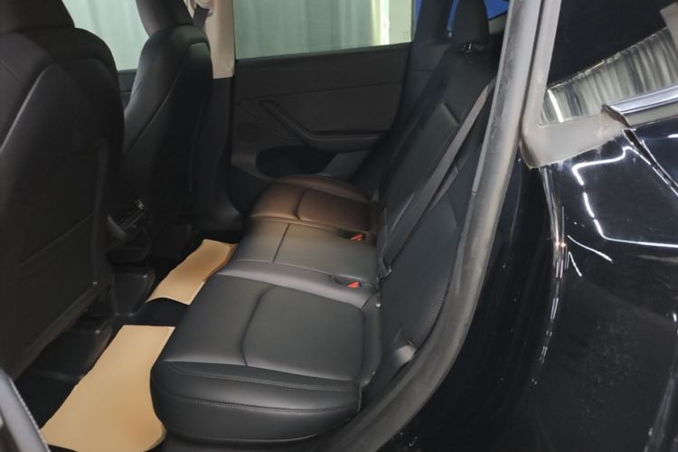 Used Tesla Model Y 2023 Rear-Wheel-Drive Version Left Rear Seat