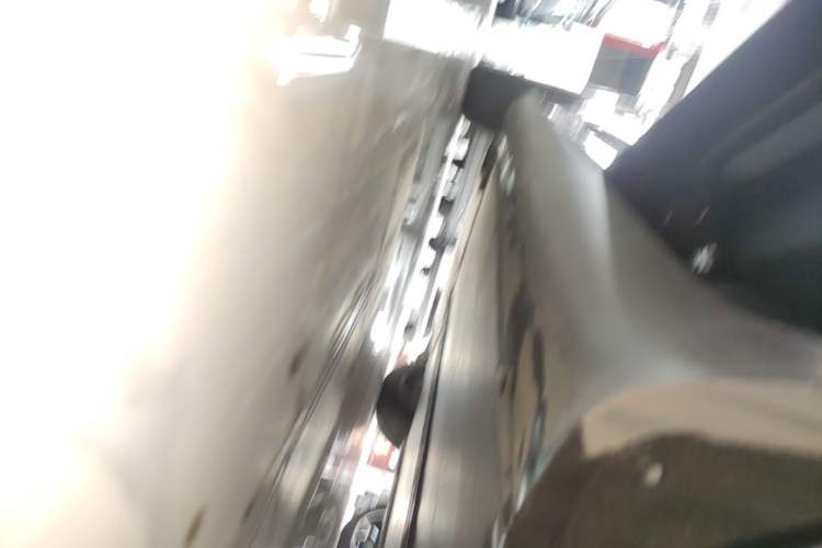 Used Tesla Model Y 2023 Rear-Wheel-Drive Version Left Side Sill