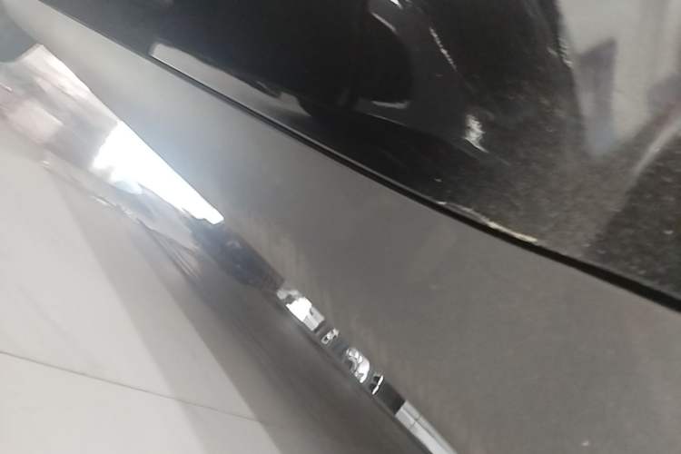 Used Tesla Model Y 2023 Rear-Wheel-Drive Version Left Side Sill