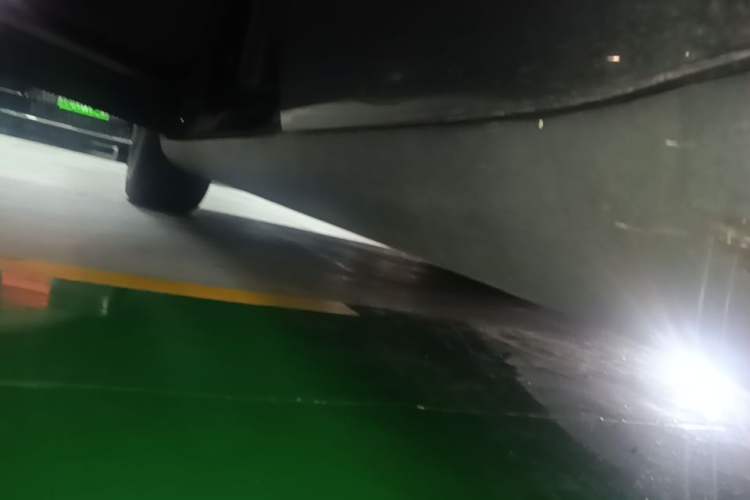 Used Tesla Model Y 2023 Rear-Wheel-Drive Version Left Side Sill