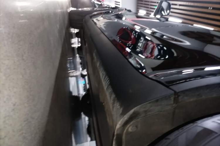 Used Tesla Model Y 2023 Rear-Wheel-Drive Version Left Side Sill