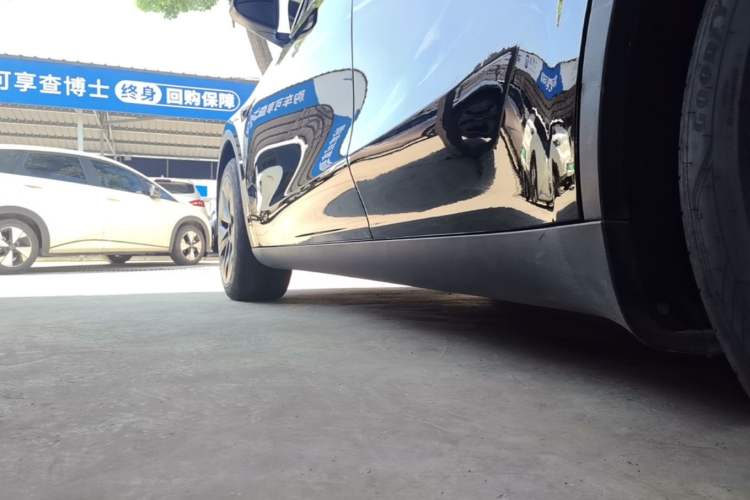 Used Tesla Model Y 2023 Rear-Wheel-Drive Version Left Side Sill