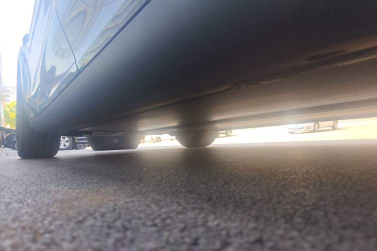 Used Tesla Model Y 2023 Rear-Wheel-Drive Version Left Side Sill