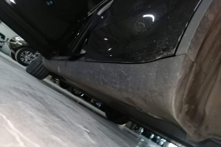 Used Tesla Model Y 2023 Rear-Wheel-Drive Version Left Side Sill