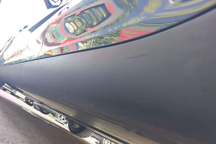 Used Tesla Model Y 2023 Rear-Wheel-Drive Version Left Side Sill