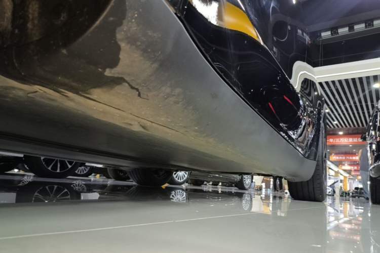 Used Tesla Model Y 2023 Rear-Wheel-Drive Version Left Side Sill