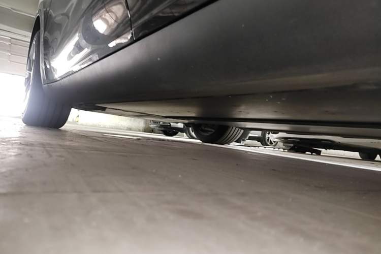 Used Tesla Model Y 2023 Rear-Wheel-Drive Version Left Side Sill