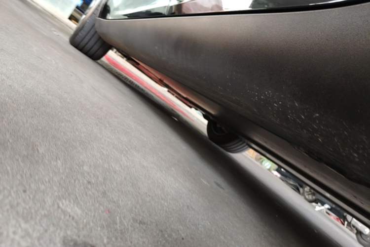 Used Tesla Model Y 2023 Rear-Wheel-Drive Version Left Side Sill