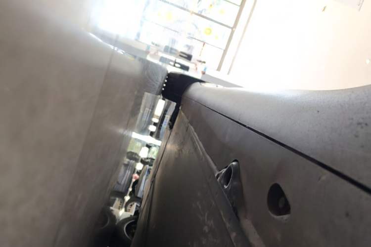 Used Tesla Model Y 2023 Rear-Wheel-Drive Version Left Side Sill